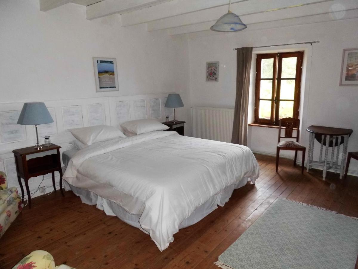 La Bicyclette Bleue Bed & Breakfast Montpinchon Exterior photo