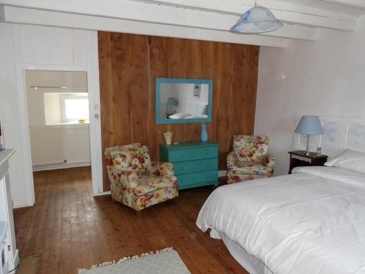 La Bicyclette Bleue Bed & Breakfast Montpinchon Exterior photo
