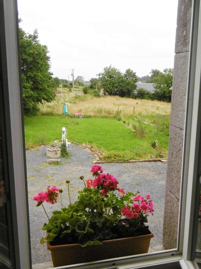 La Bicyclette Bleue Bed & Breakfast Montpinchon Exterior photo