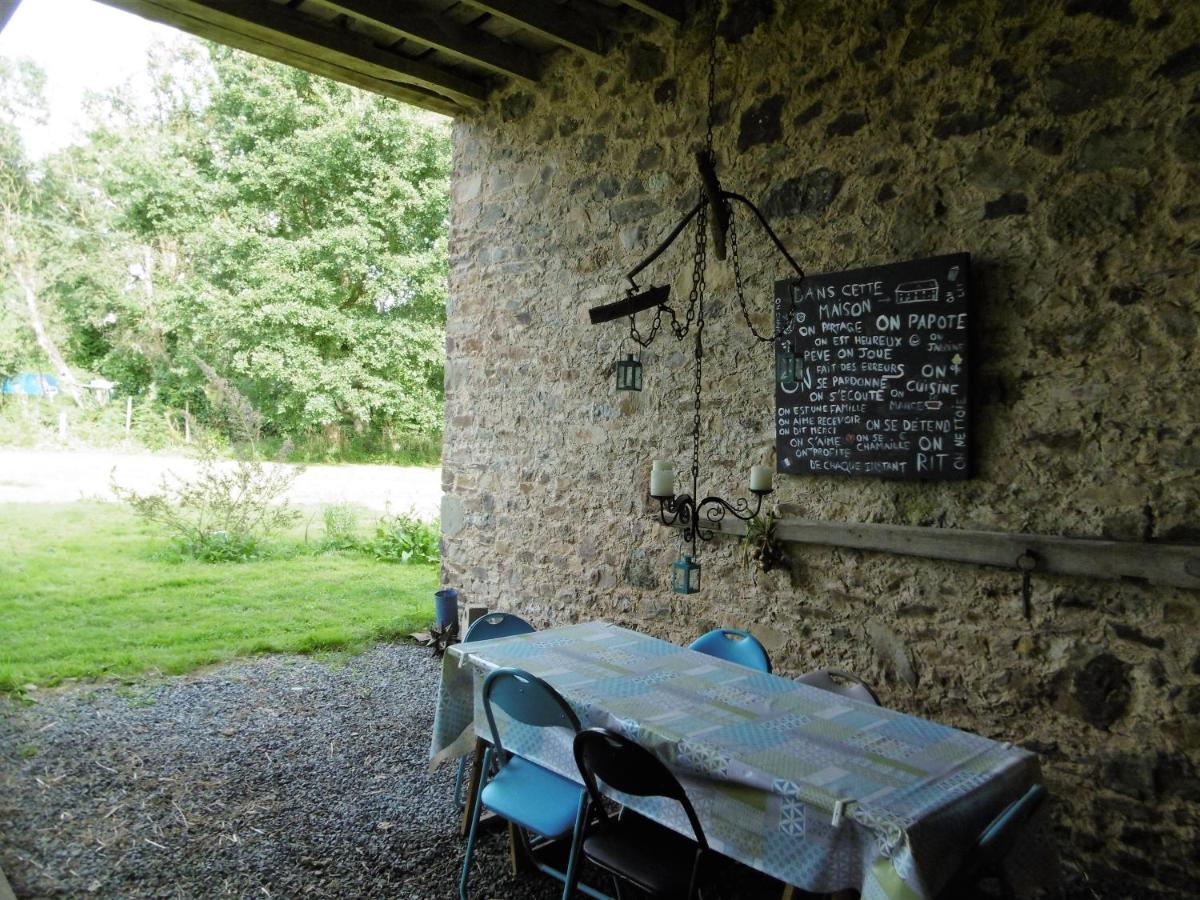 La Bicyclette Bleue Bed & Breakfast Montpinchon Exterior photo